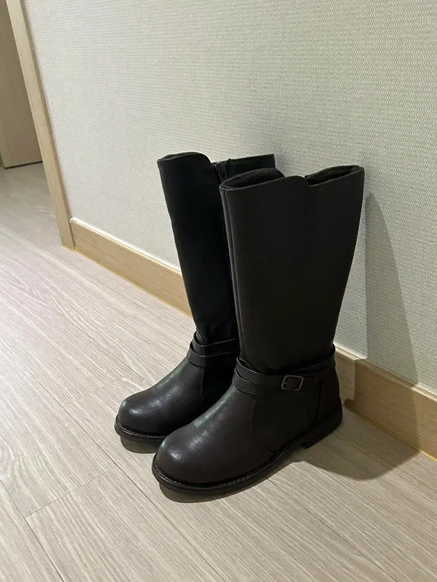 짐보리 Gymboree 어린이 부츠 봄 가을용으로 멋내기 좋아요