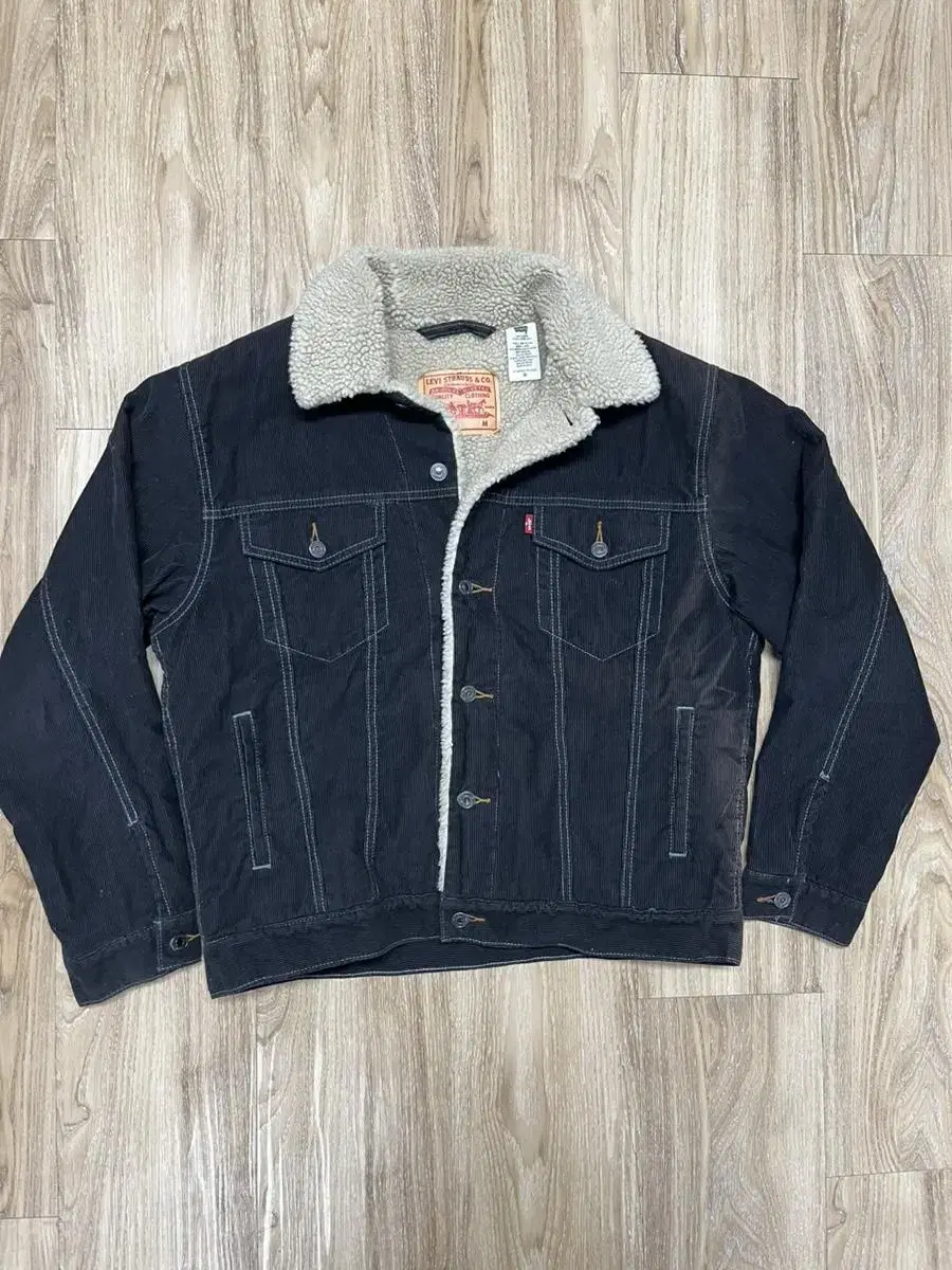 00s Levi's Corduroy Sherpa Tracker Jacket