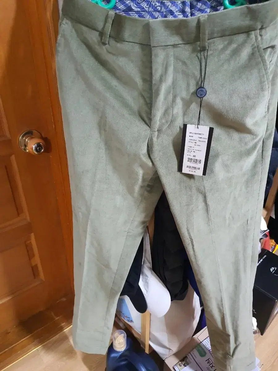 Belle & Barnett Pants New 30 Unworn