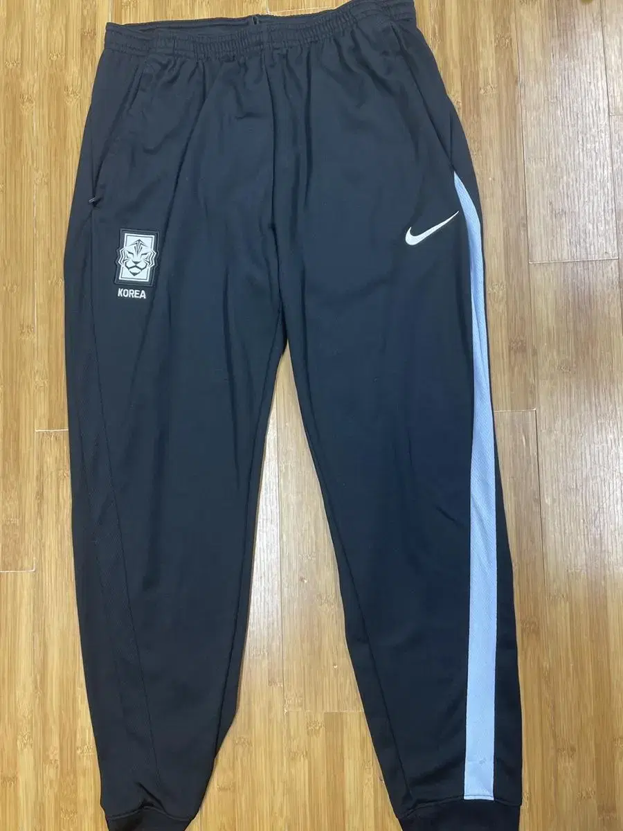 National football team training pants