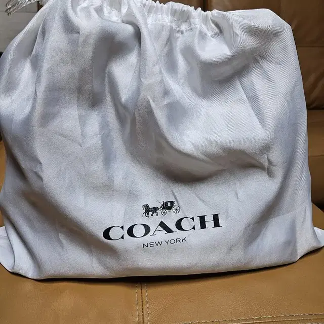 coach 숄더백