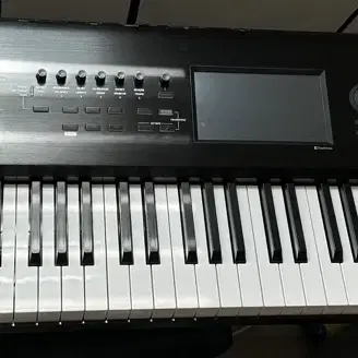 KORG Nautilus 88 코르그 노틸러스 건반 팝니다.