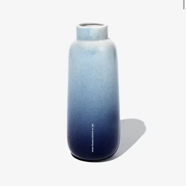 Rm 남준 인디고 indigo 화병 vase 구합니다