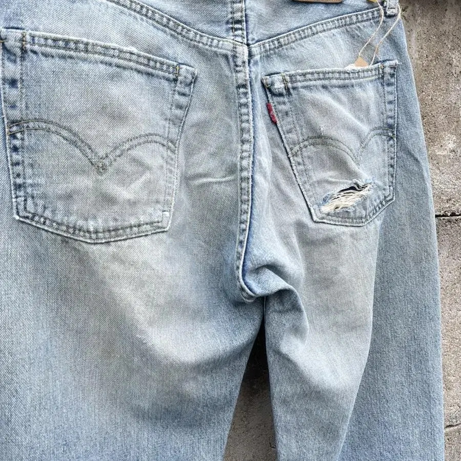 90s 503B Vintage Levis(29)