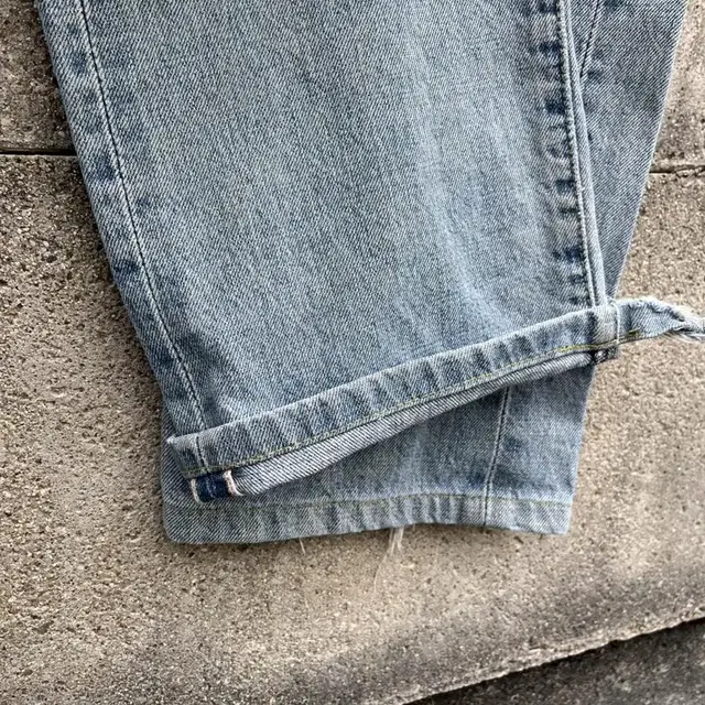 90s 503B Vintage Levis(29)