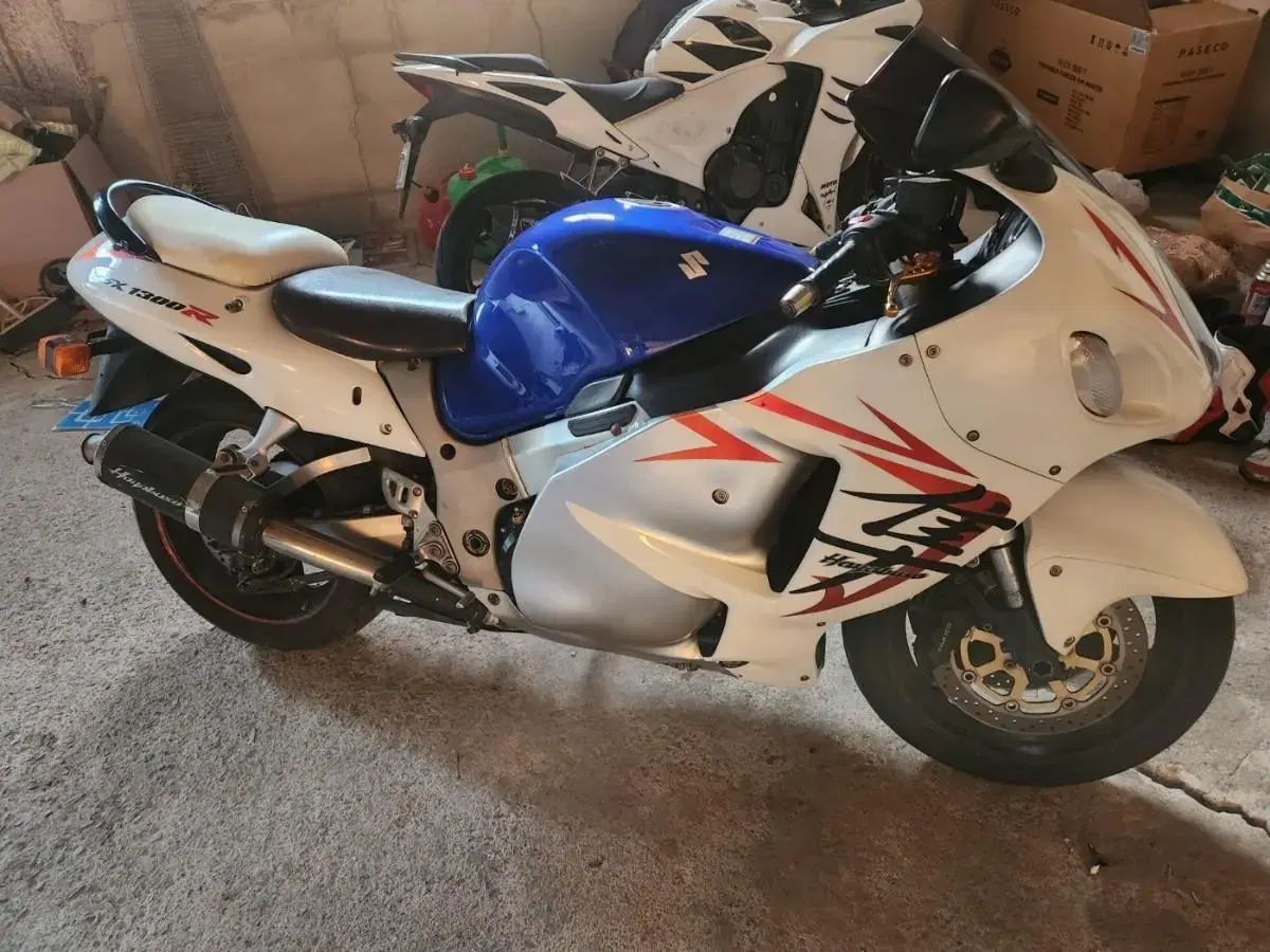 GSX1300 02년식