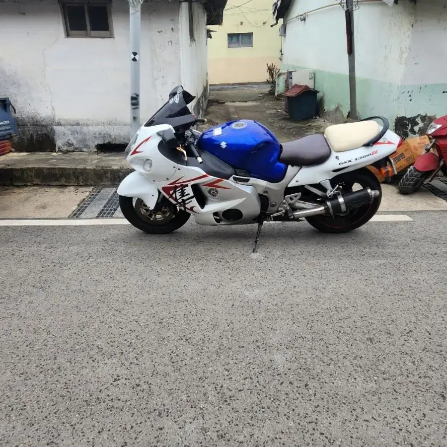 GSX1300 02년식