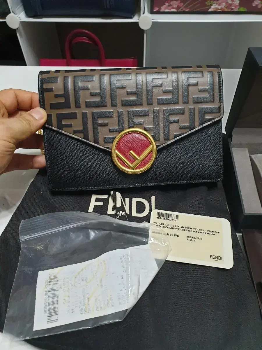 fendi woc 160만원 크로스