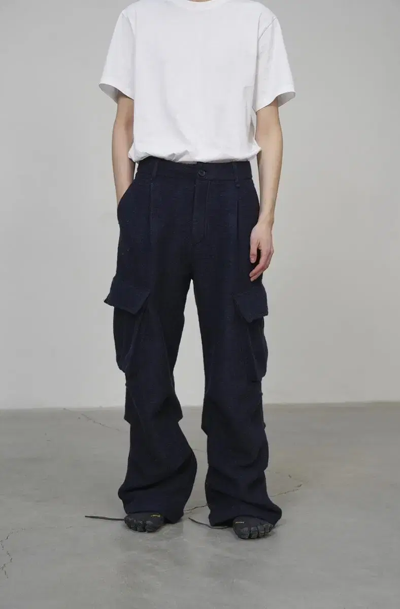 Yiyae Wool Cargo Pants size M