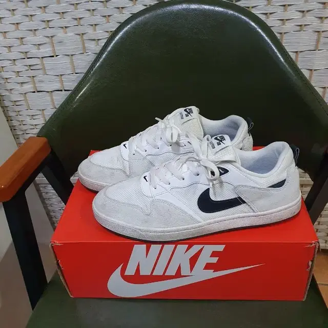 NIKE 나이키 스포츠 엘리웁 SB 280mm