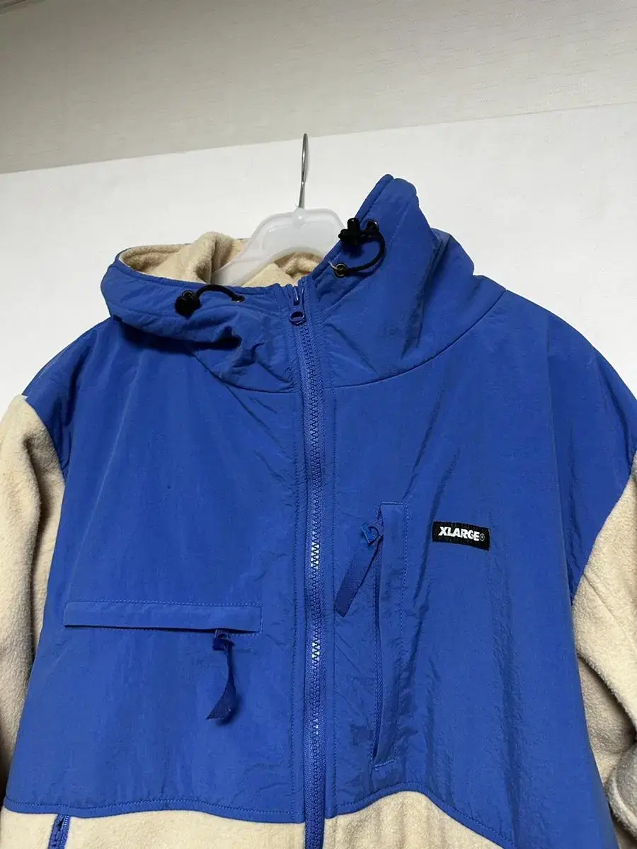 X-rarge Hooded Pickup