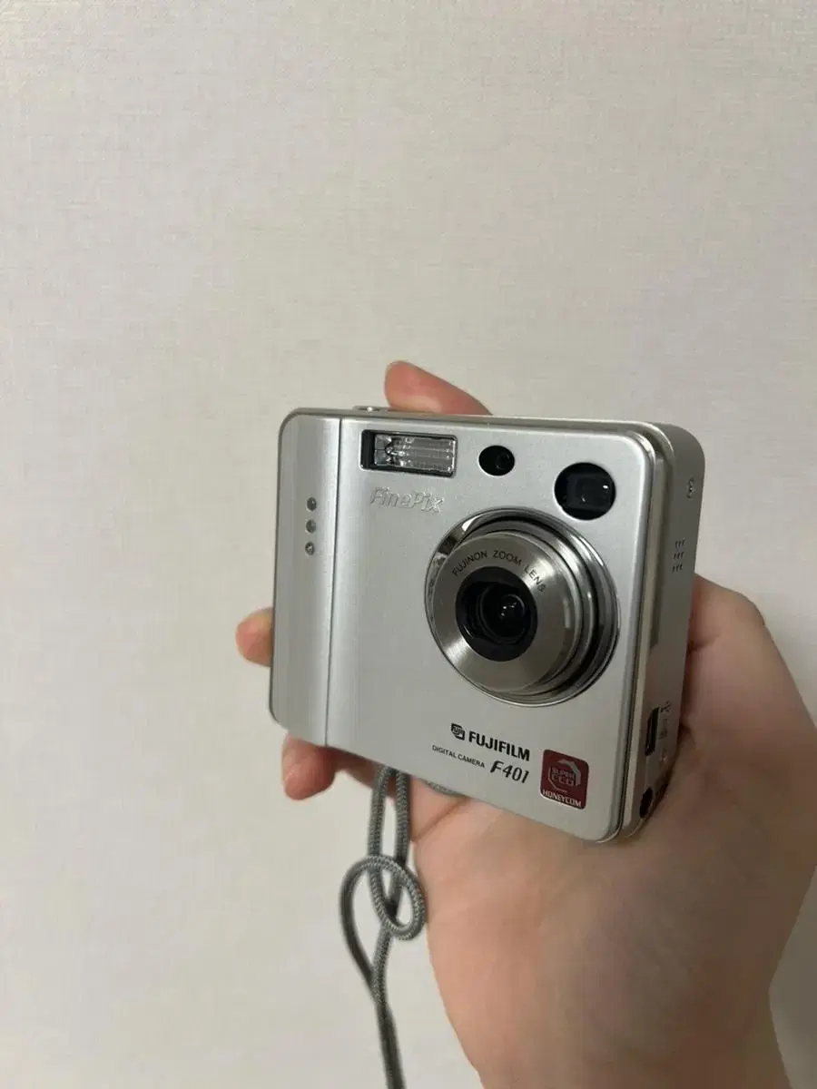 Fujifilm f401