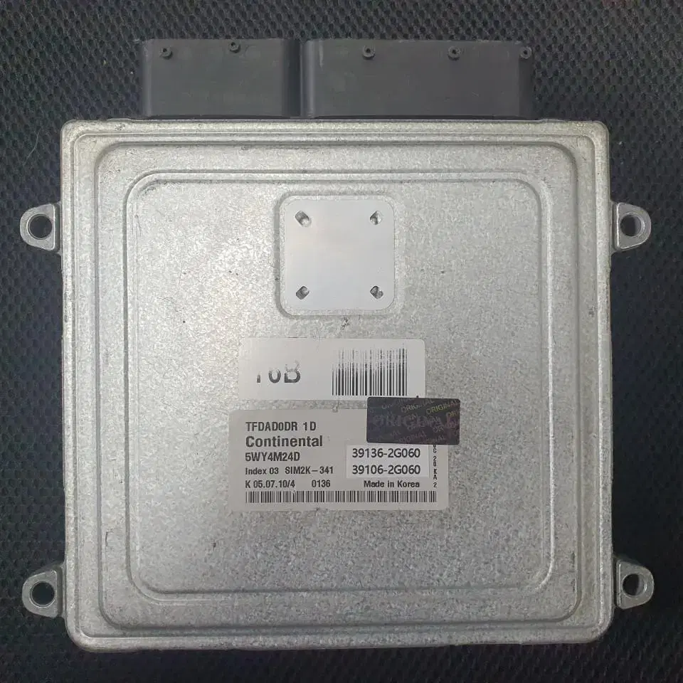 투싼2.0 가솔린 ECU 39136-2G060, 39106-2G060