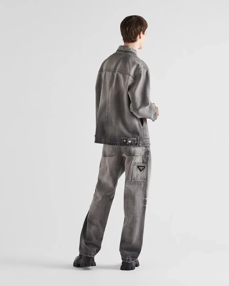 [50] 23FW Prada Denim Trousers GEP362 Gray