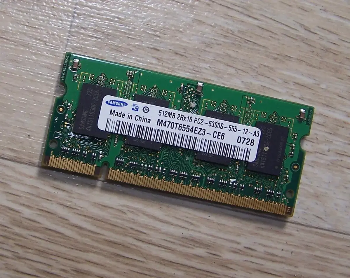 노트북메모리 DDR2 512MB PC2-5300S 667MHz, 재고2개