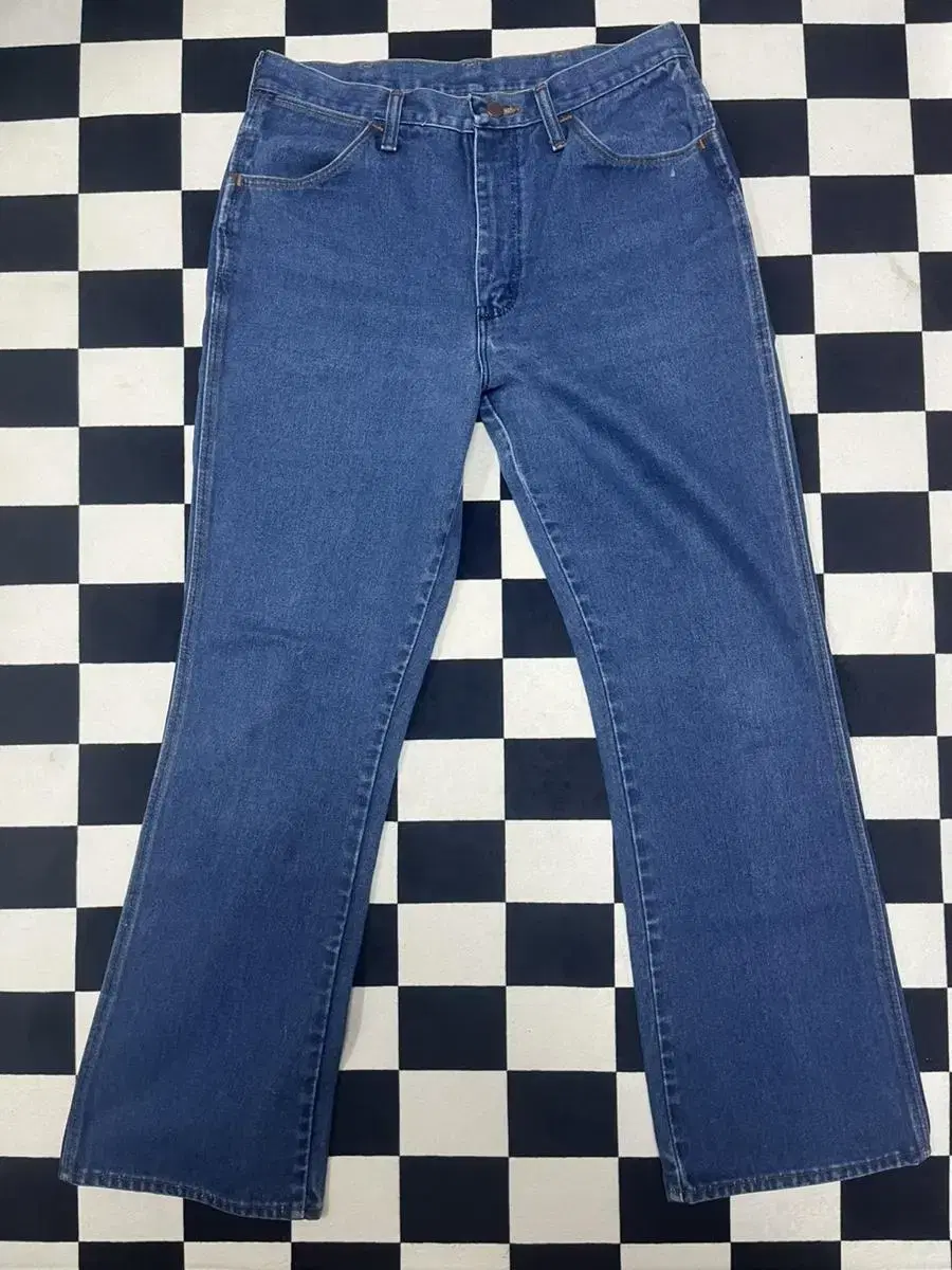 90s Wrangler bootcut denim 34x32 (notated)