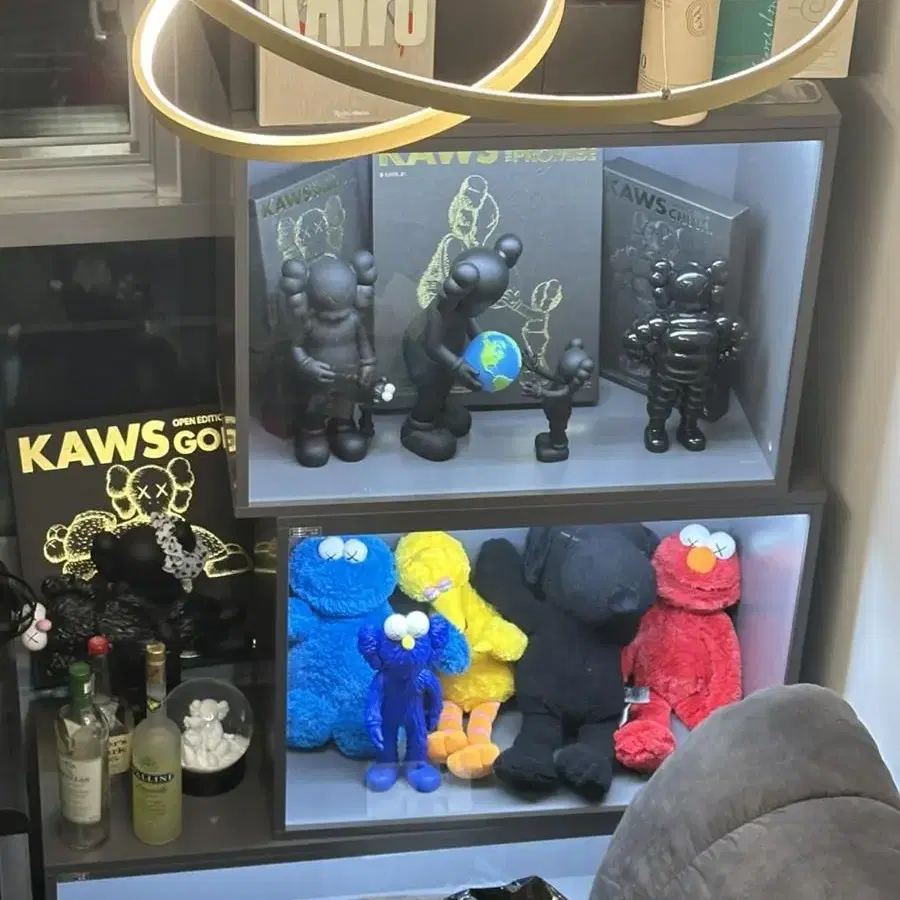 Kaws 팝니다