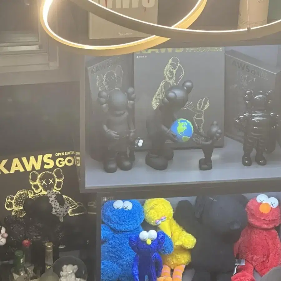 Kaws 팝니다