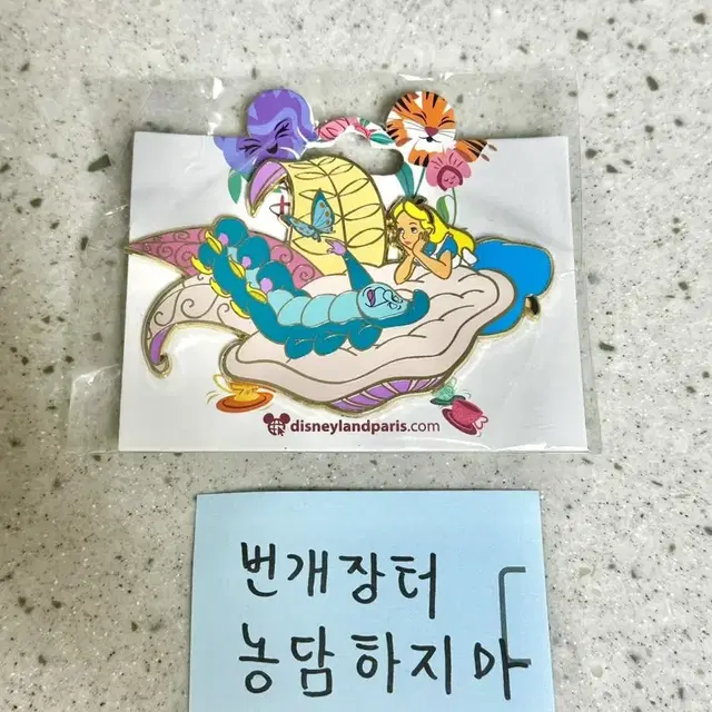 파리 디즈니랜드 뱃지 새상품 미개봉