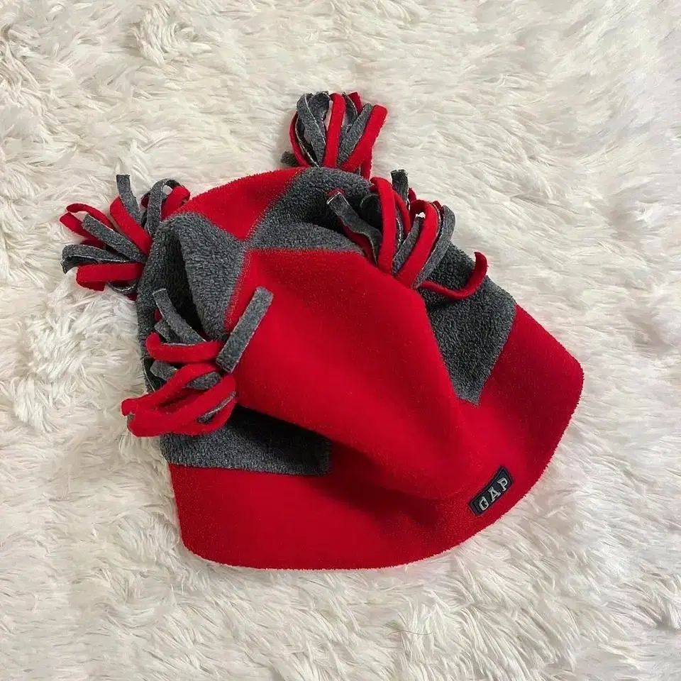 90s old gap gimmick beanie