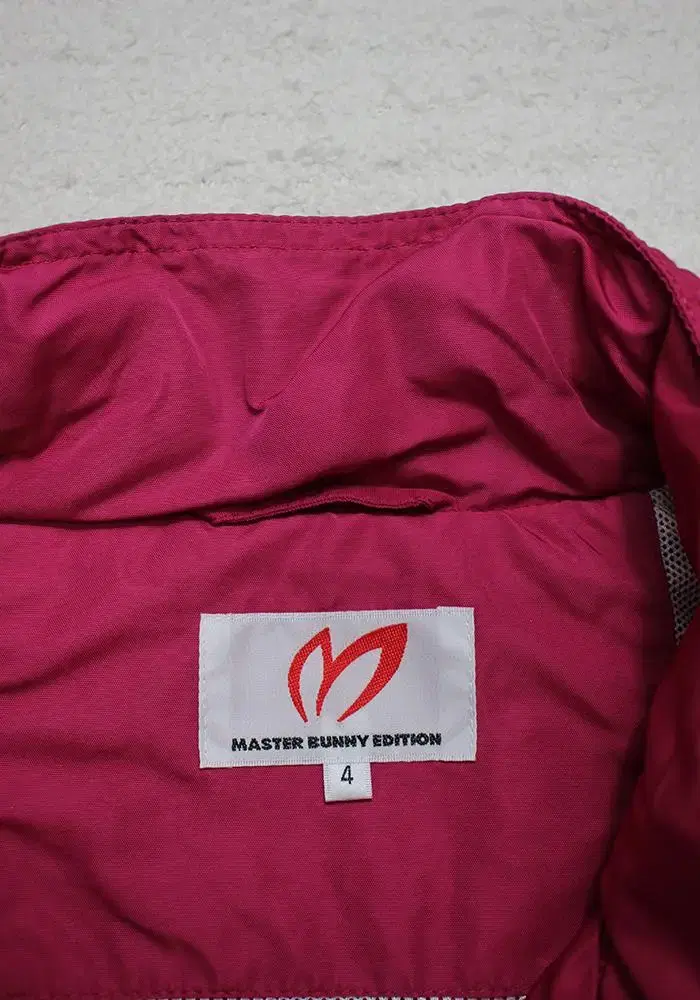 (95) Master Bunny Windbreaker