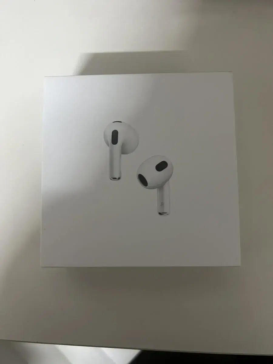 AirPods 3 Lightning