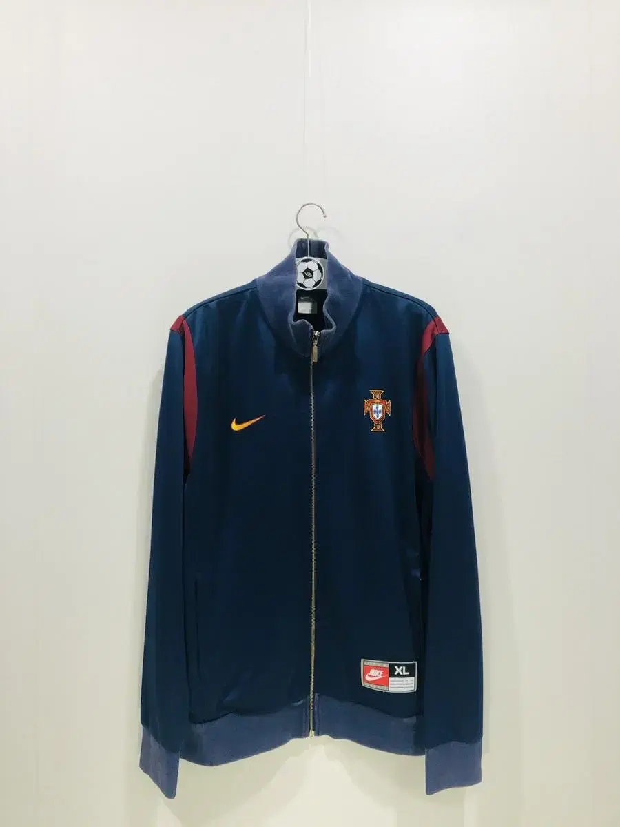 Nike Portugal Tracktop