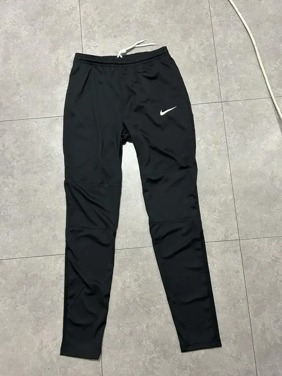 Nike Dry Fit Black Track Pants25