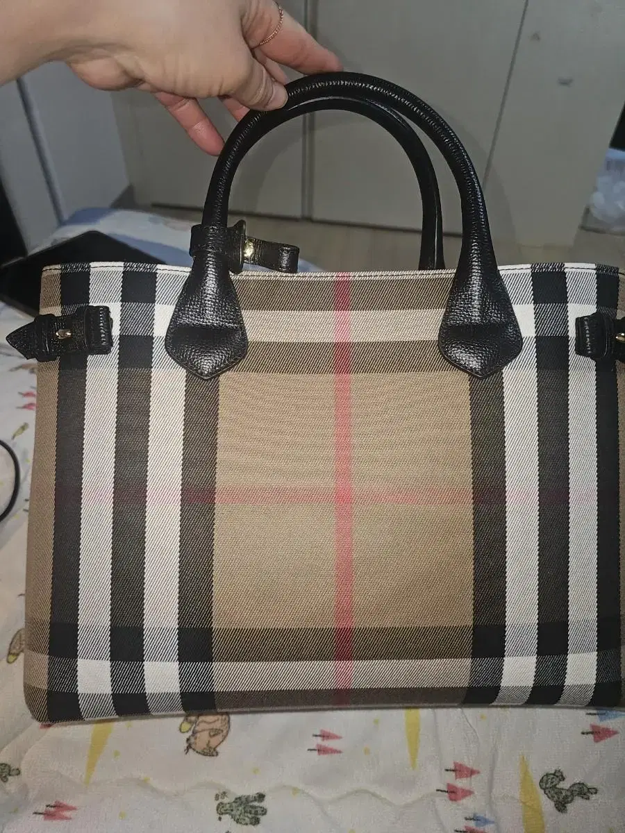 Burberry tote bag