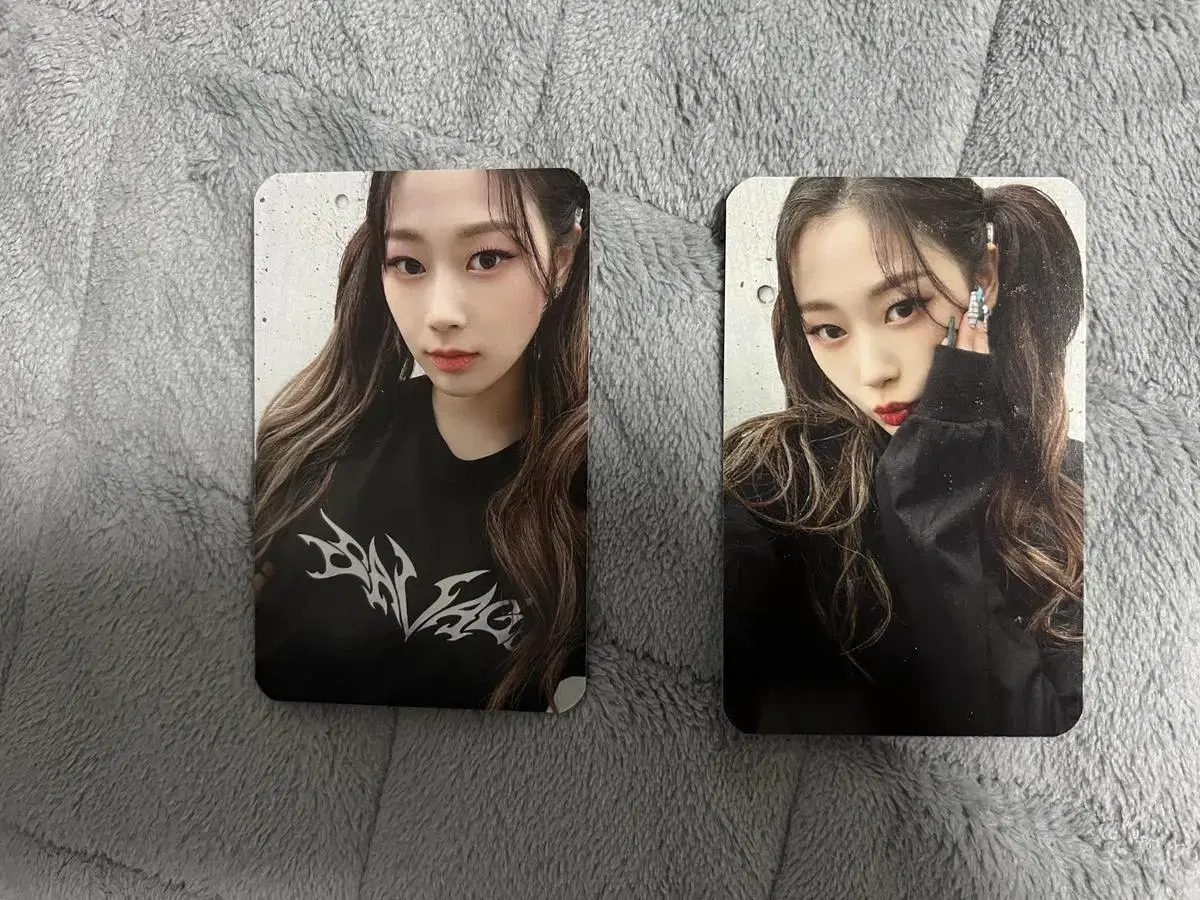 Giselle Deluxe, 2022 Seasons Greetings Photocard