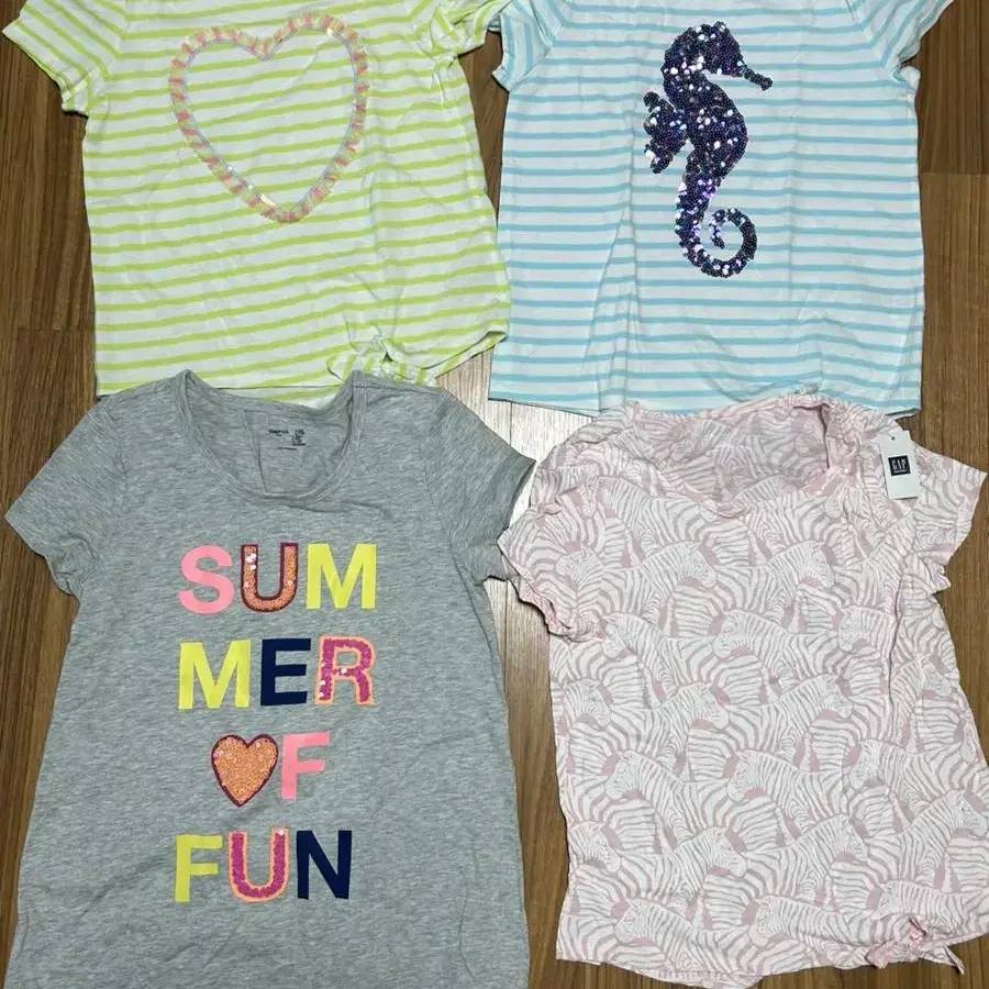 Gapkids 상의 새상품