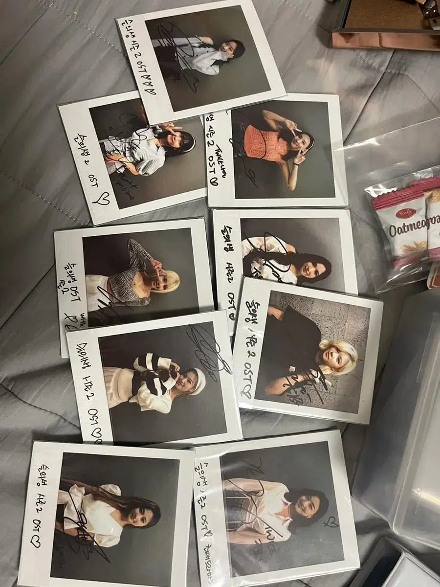 Twice organization signature polaroid