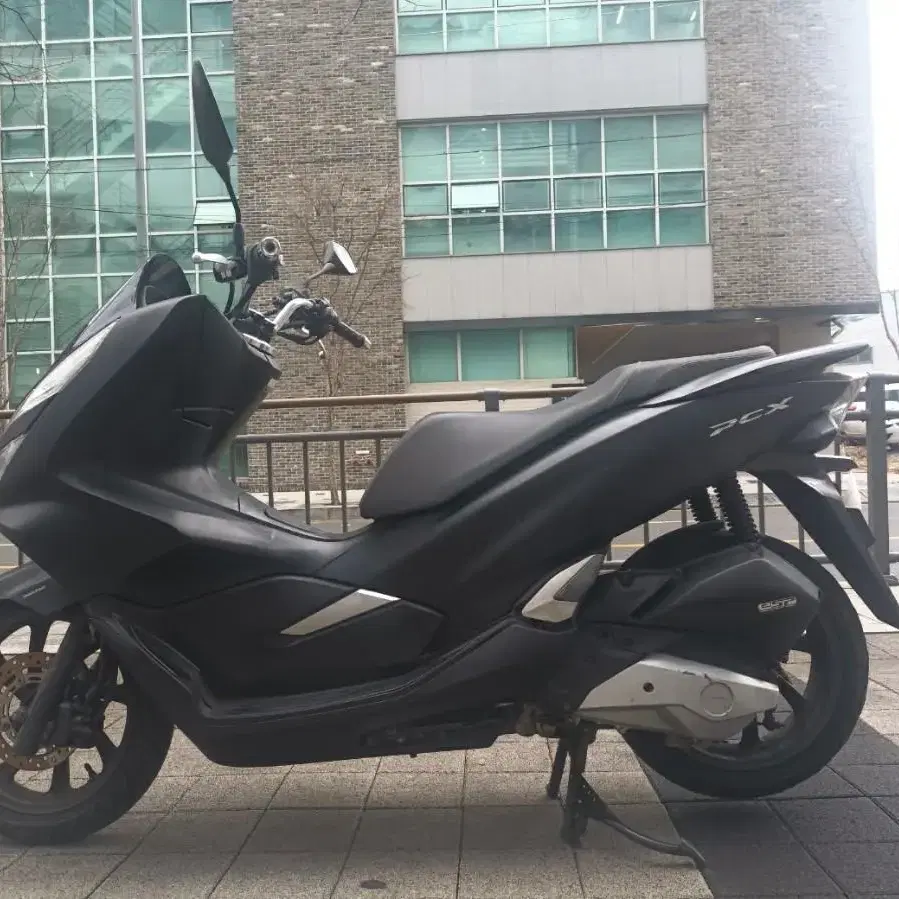 DB-016/ 혼다 / 더뉴 PCX /19년식/ 49,000km