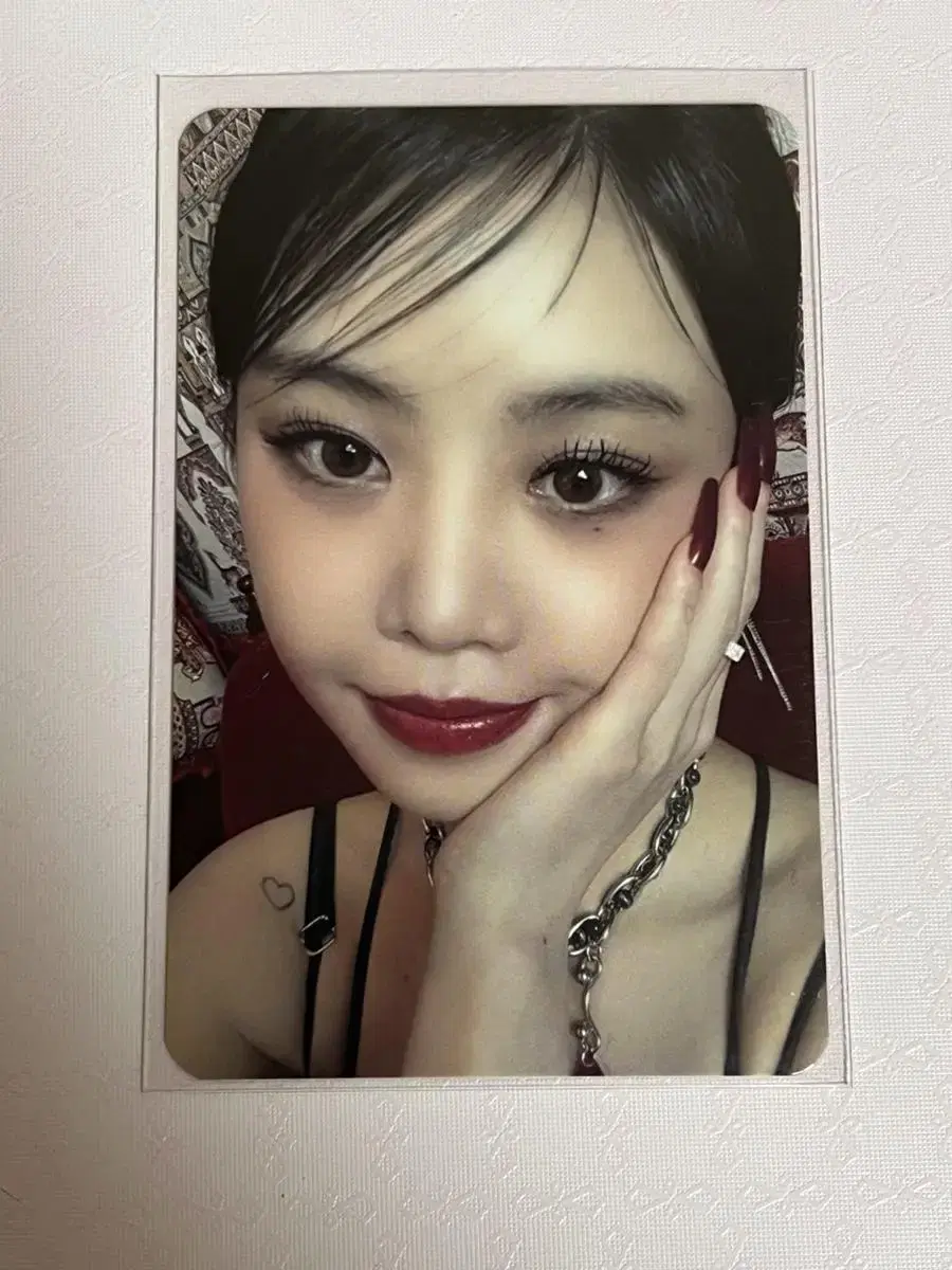 SEO Soojin photocard WTS