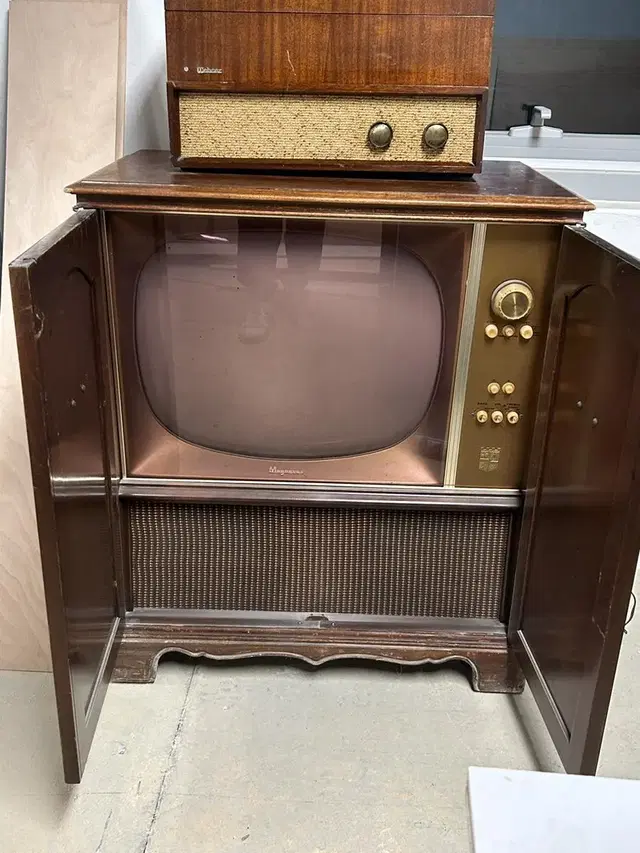 빈티지 1950~60s magnavox tv