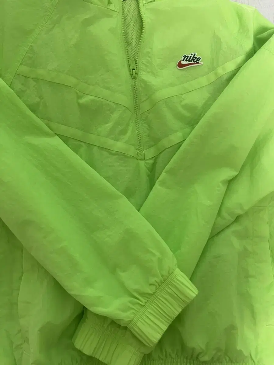 Nike Fluorescent Windbreaker Anorak Jacket L