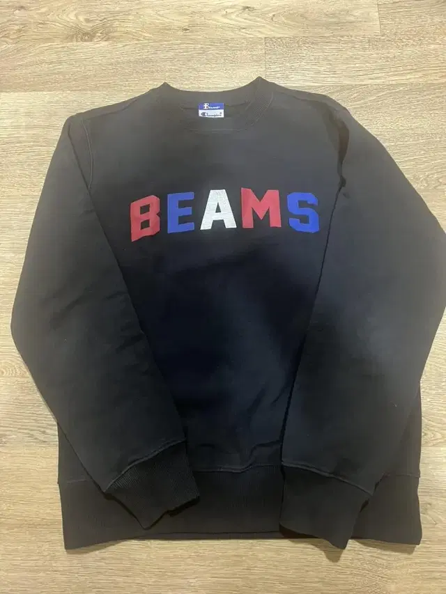 빔즈X챔피온 스웻셔츠 beams x champion