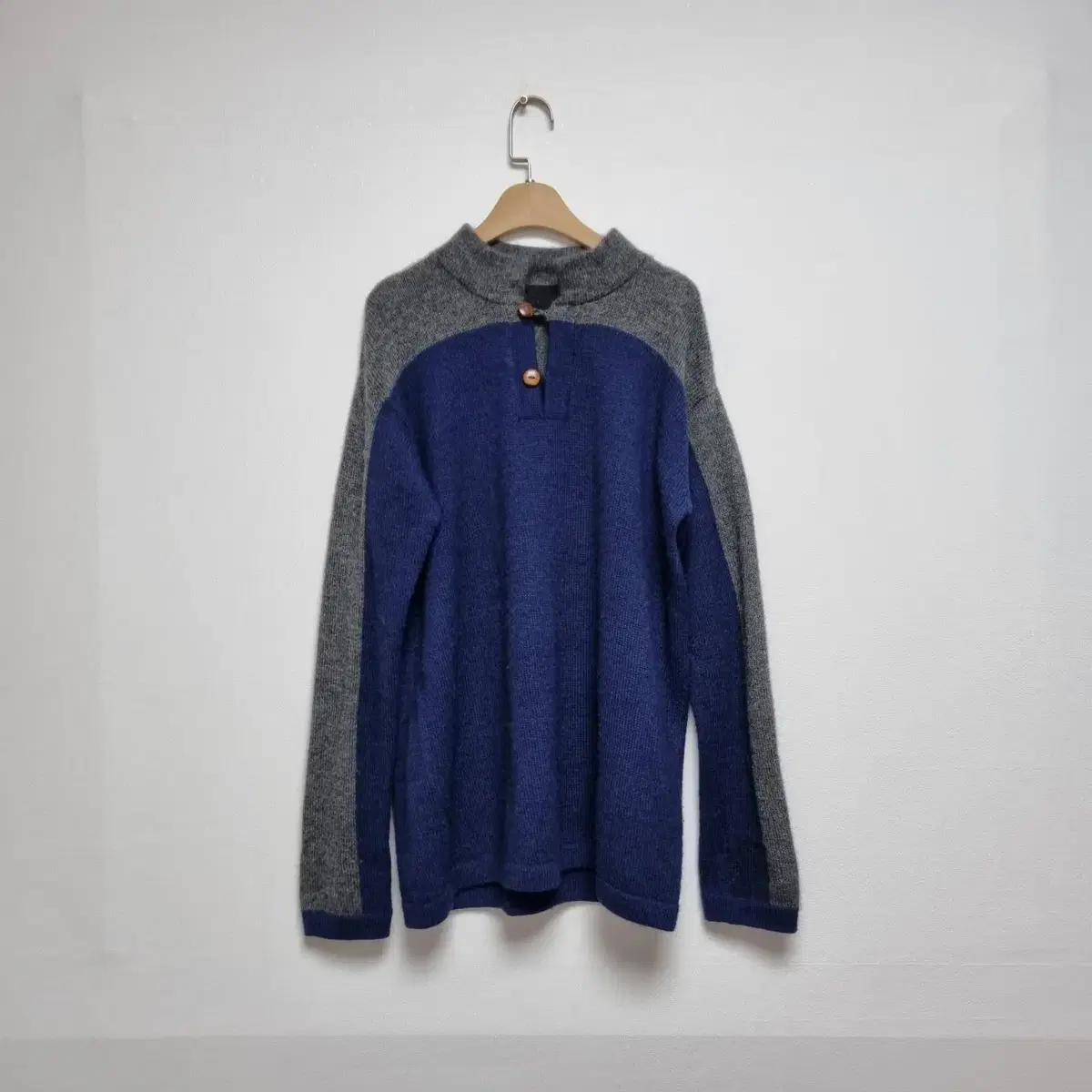 UUNI 100% Alpaca Knit Sweater Gray & Bloo (L) Jeju Vintage Jeju Club