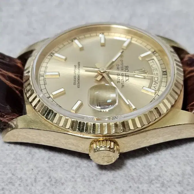 롤렉스 18238 ROLEX보증서 및 K1감정서 첨부 판매합니다.