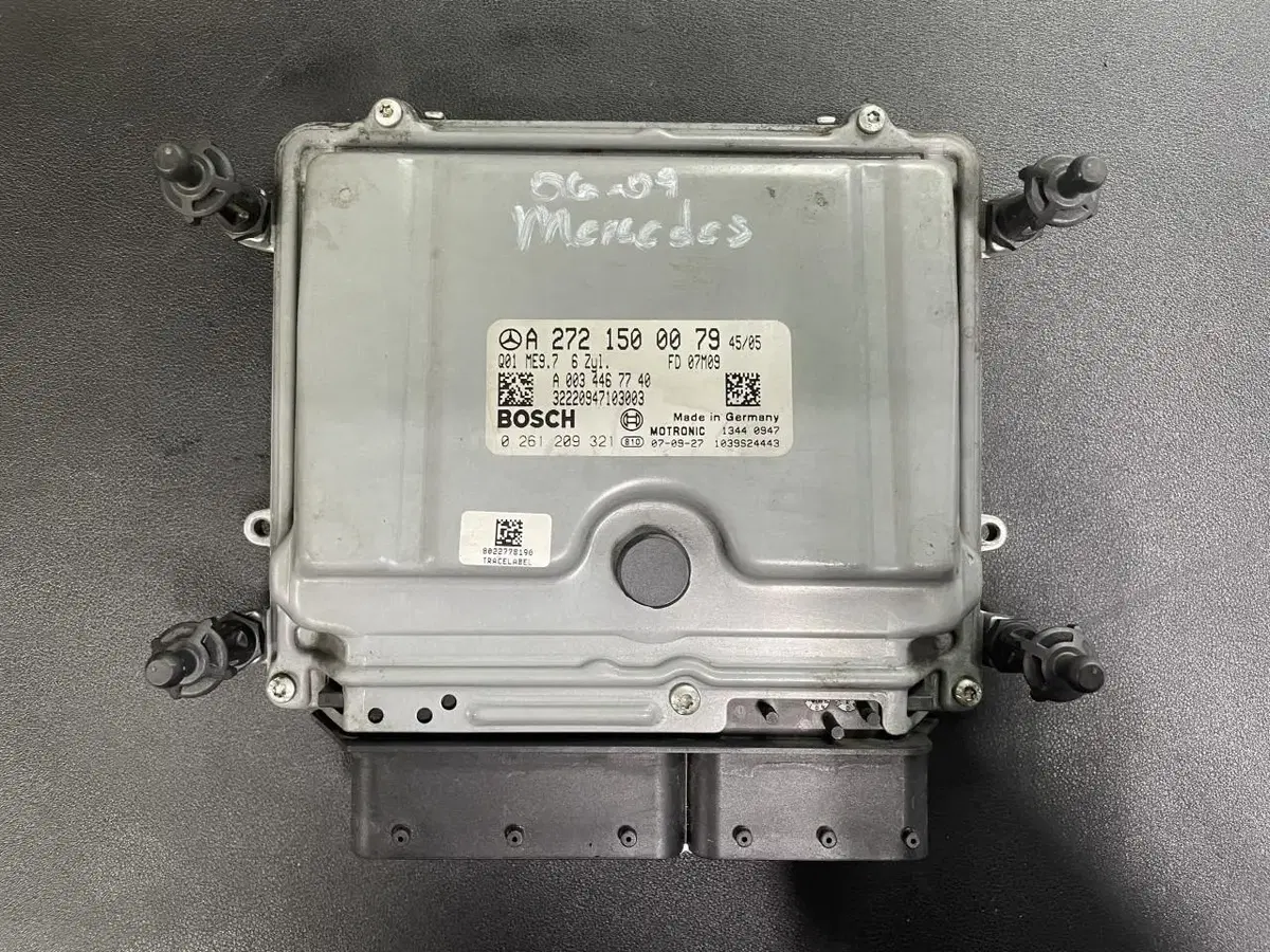 벤츠 C300 ECU (즉시 작동가능) A2721500079 구입전 전화