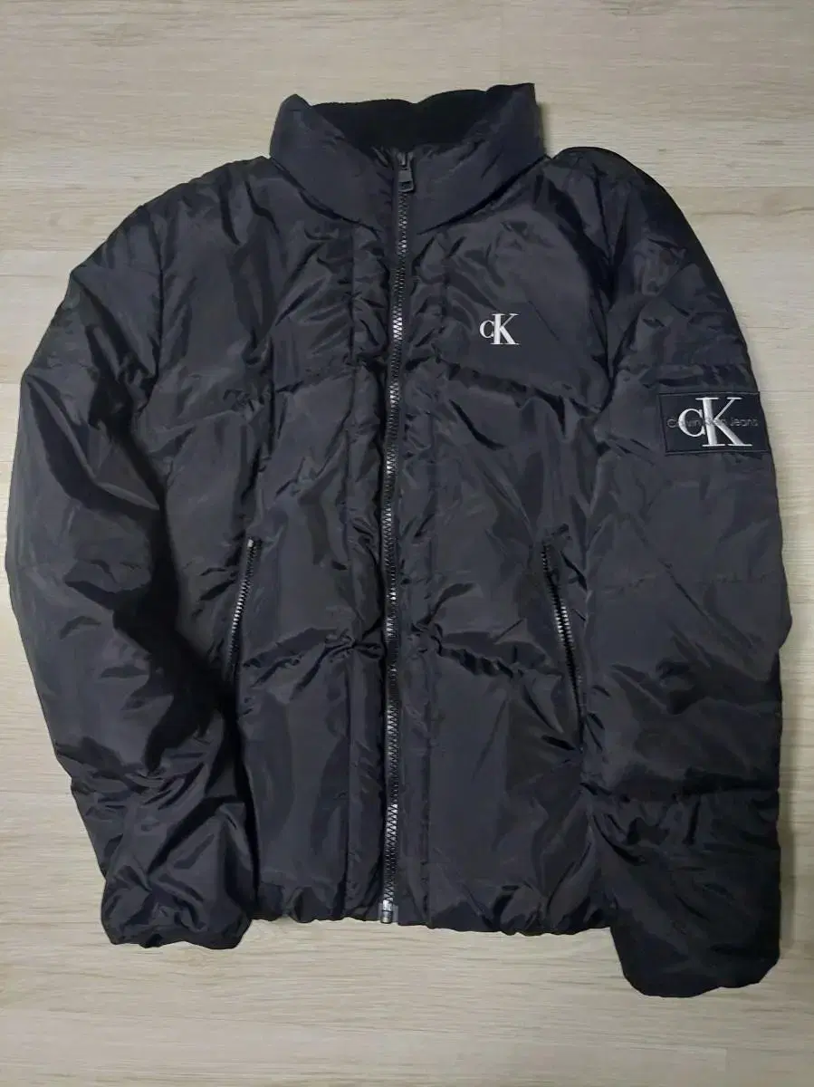 (*택포) Calvin Klein CK Short Padded Outerwear Black L