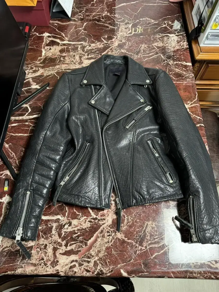 H&M Genuine Women's Leather Jacket New and Cheap!!!  진짜 천연레다소재