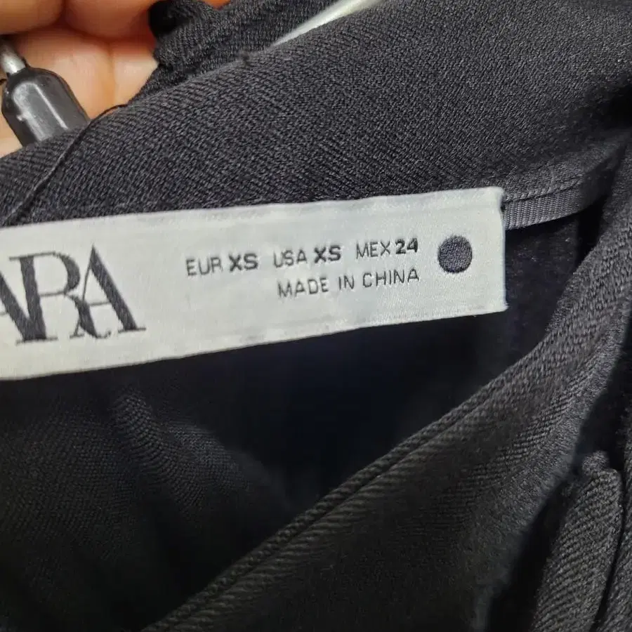 ZARA 자라 블랙 주름밸트스커트