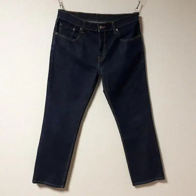 35/Levi's 511 Slim Fit Jeans/35-517