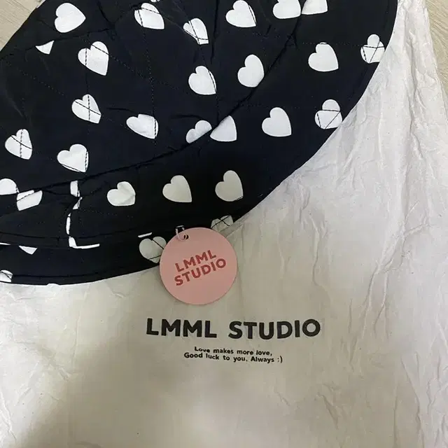 (마지막)lmmlstudio 패딩 버킷햇