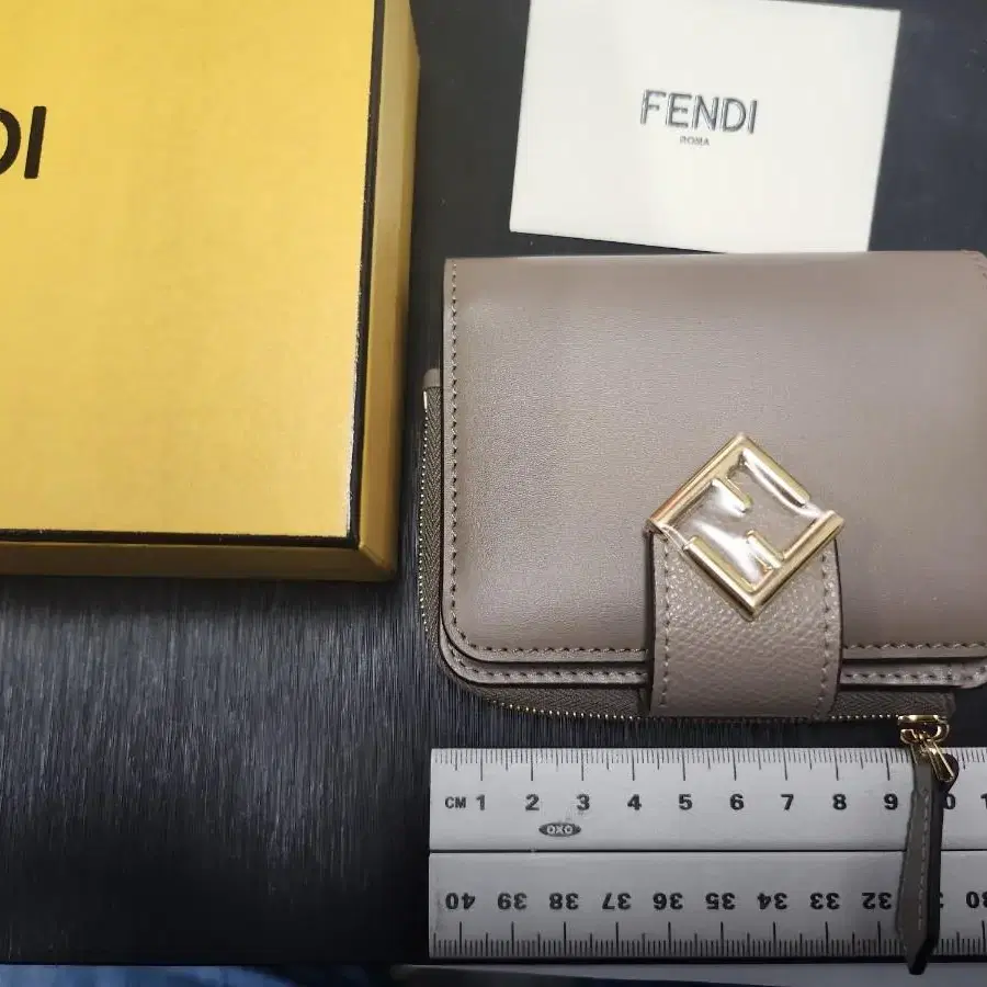 펜디 ff 다이아몬드 지갑 Fendi wallet