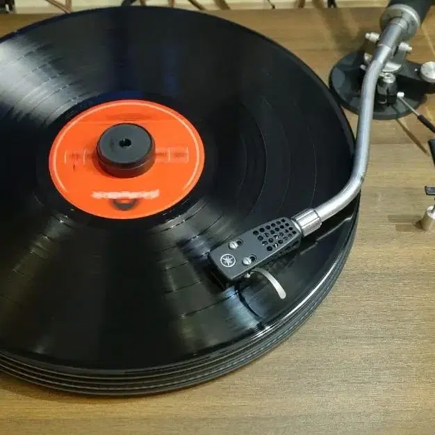 LP 턴테이블 YAMAHA YP-511 TURNTABLE