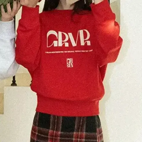 그로브 GRVR SWEAT SHIRT