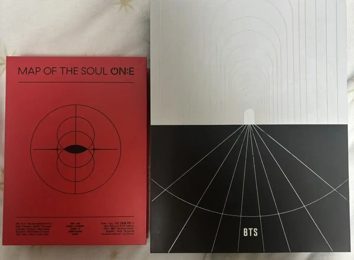 BTS MAPSOL online concert photobook / MAPSOL online concert Please read the post under Deepdee!