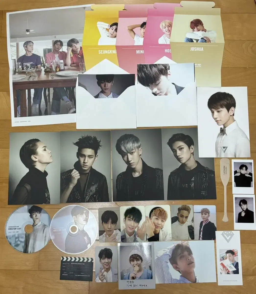 Seventeen photocard and album components